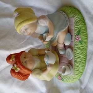 Cabbage Patch Kids Porcelain Figurine TEA FOR TWO  1984 Vintage